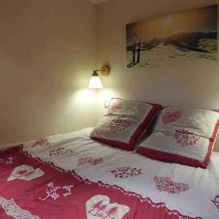 4 Pers, Centre De Valloire, Proche Télécom./commodités, Casier à Skis/balcon - Fr-1-263-535 * Valloire